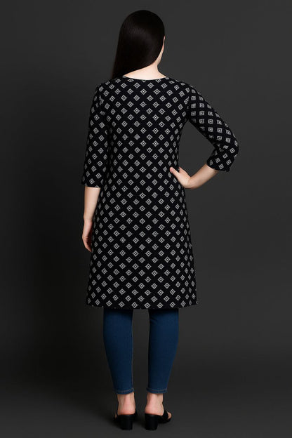 LEHZA Printed Kurti – Elegently Designed (Black)