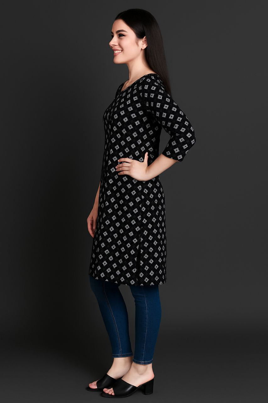 LEHZA Printed Kurti – Elegently Designed (Black)